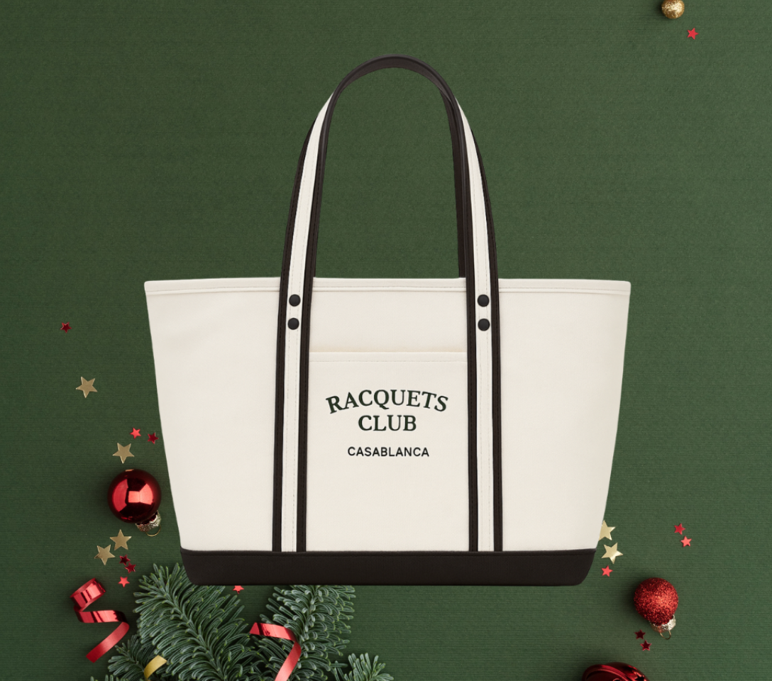 Casablanca Racquets Club premium canvas tote bag with embroidered logo on a racquet sports court.
Christmas Gift